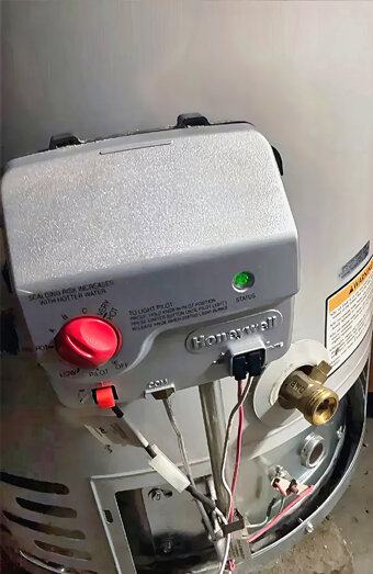 https://sevillegrovehotwater.com.au/uploads/2025/06/hot-water-39728.jpg