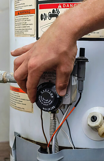 https://sevillegrovehotwater.com.au/uploads/2025/06/hot-water-servicing-68760.jpg