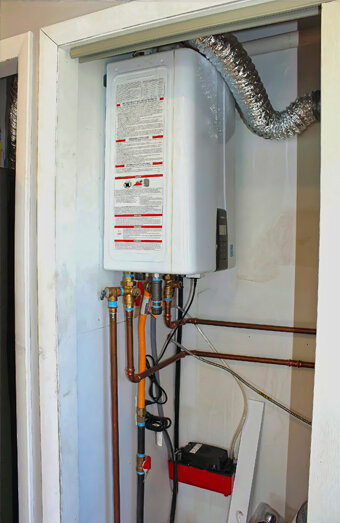 https://sevillegrovehotwater.com.au/uploads/2025/06/instant-hot-water-systems-43926.jpg