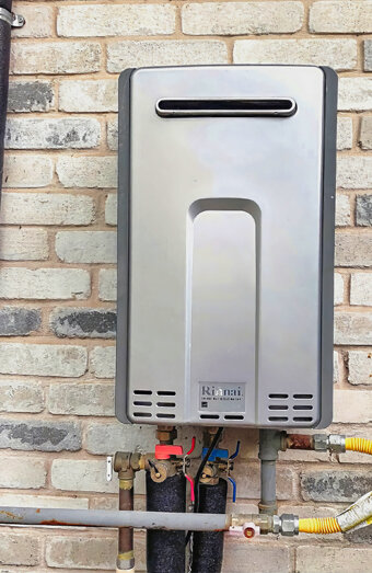 https://sevillegrovehotwater.com.au/uploads/2025/06/instant-hot-water-systems-48570.jpg