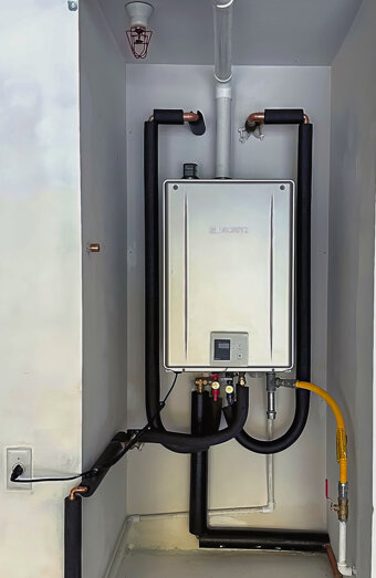 https://sevillegrovehotwater.com.au/uploads/2025/06/thermostatic-water-systems-92621.jpg